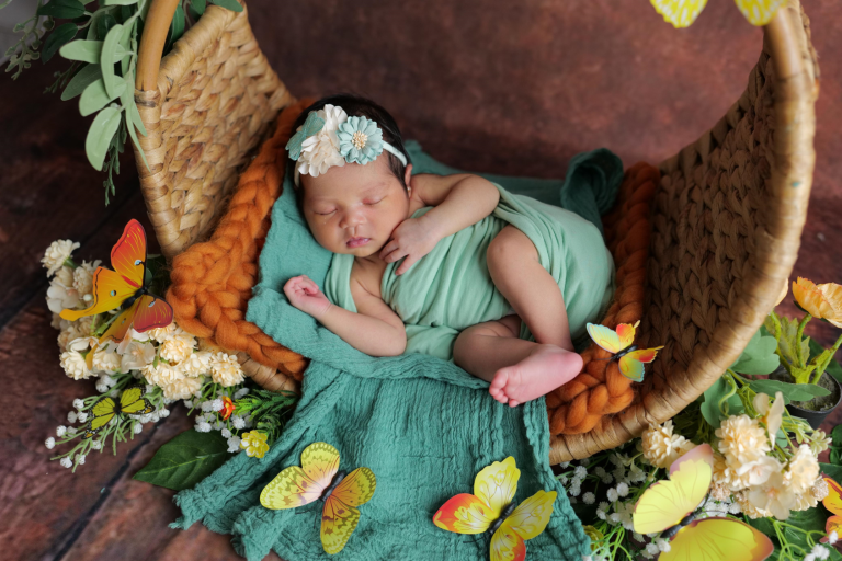 2 anak Renata